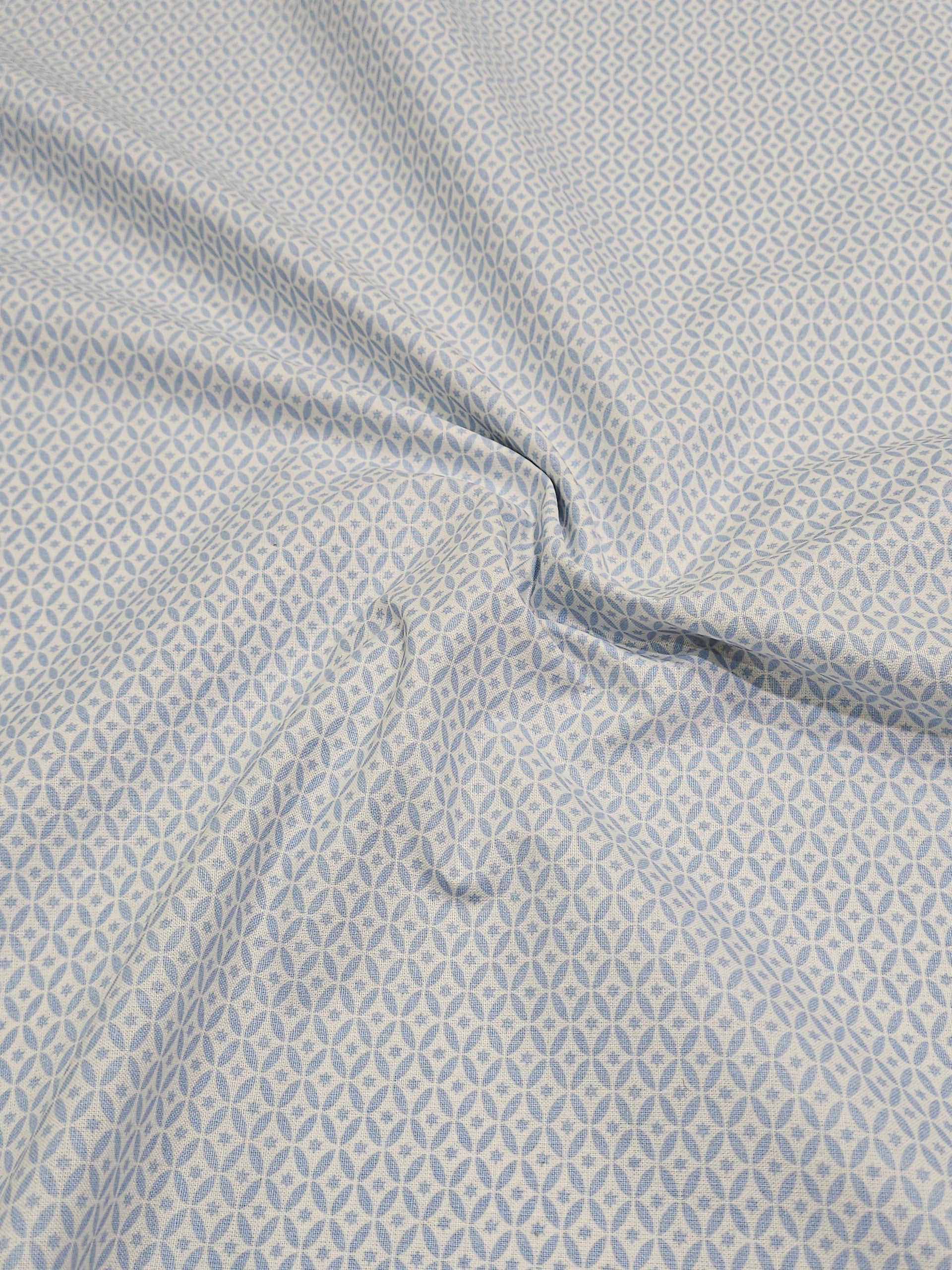 Poplin Kumaş – Geometrik Desenli, Hafif, Pürüzsüz, Eteklik, Elbiselik | Çerçiler Kumaş