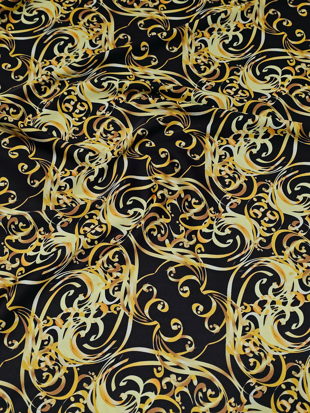 Versace acanthus barok desenli ipeksi saten kumaş, parlak ve dökümlü yüzey