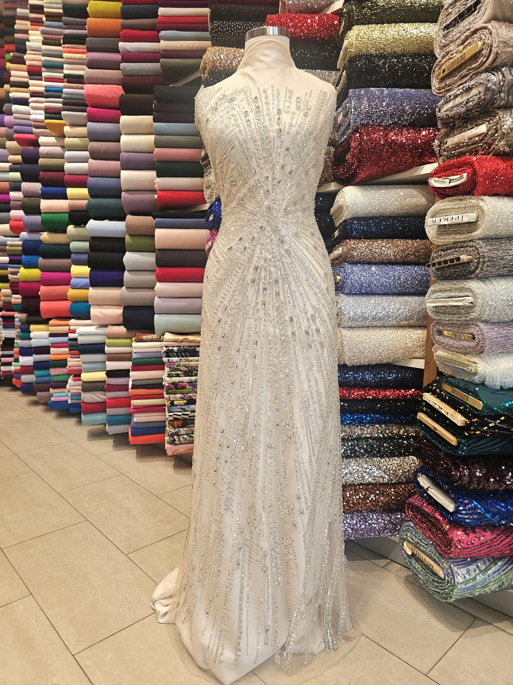 Merkez Baget Kristal İşlemeli Kumaş