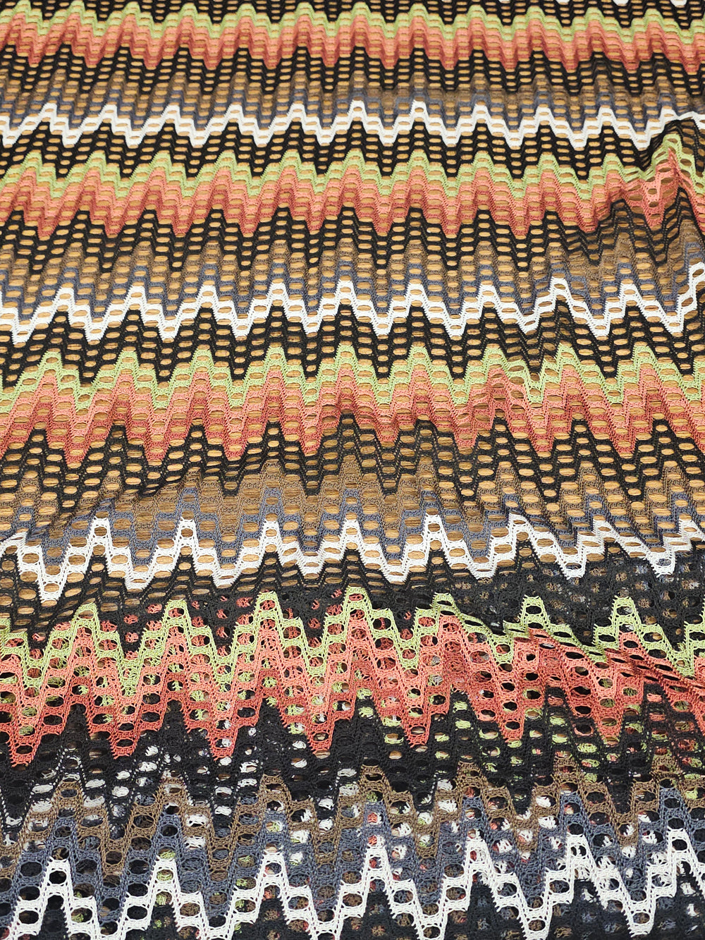 Missoni Kumaş – Geometrik Desenli, Renkli, Esnek, Bluzluk, Elbiselik | Çerçiler Kumaş