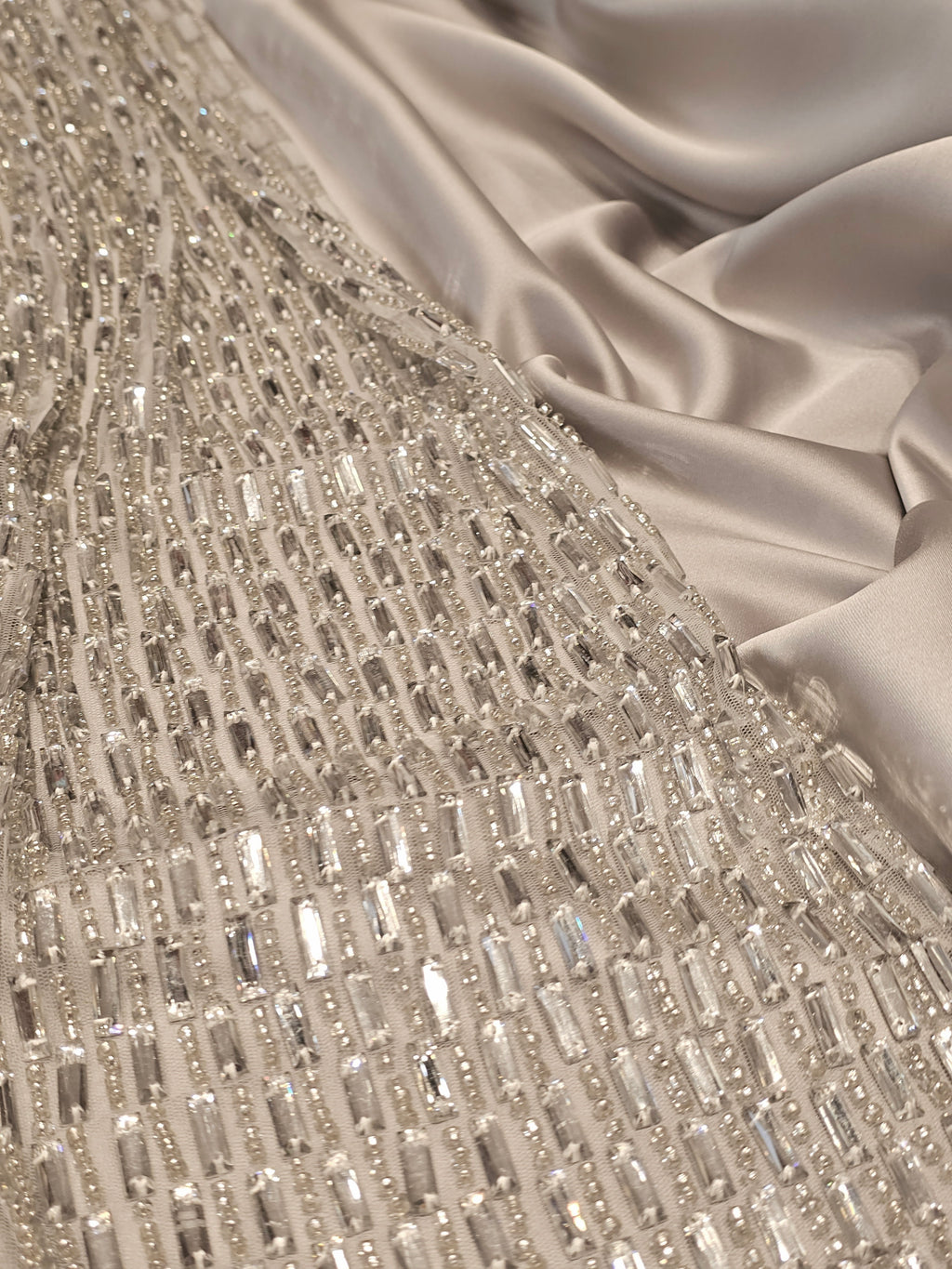 Baget Kristal İşlemeli Kumaş