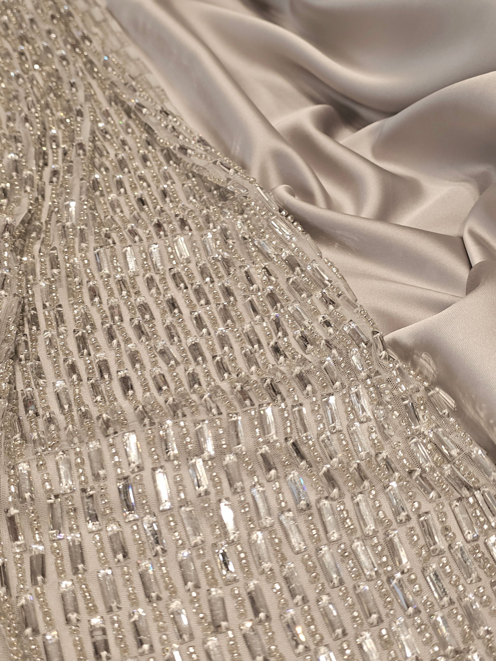Baget Kristal İşlemeli Kumaş