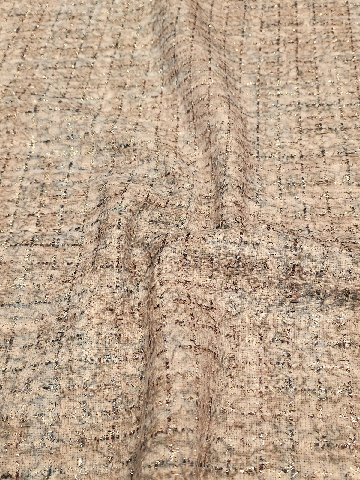 Şanel Kumaş – Geometrik Desenli, Orta Dökümlü, Tweed Dokulu, Ceketlik, Kabanlık | Çerçiler Kumaş