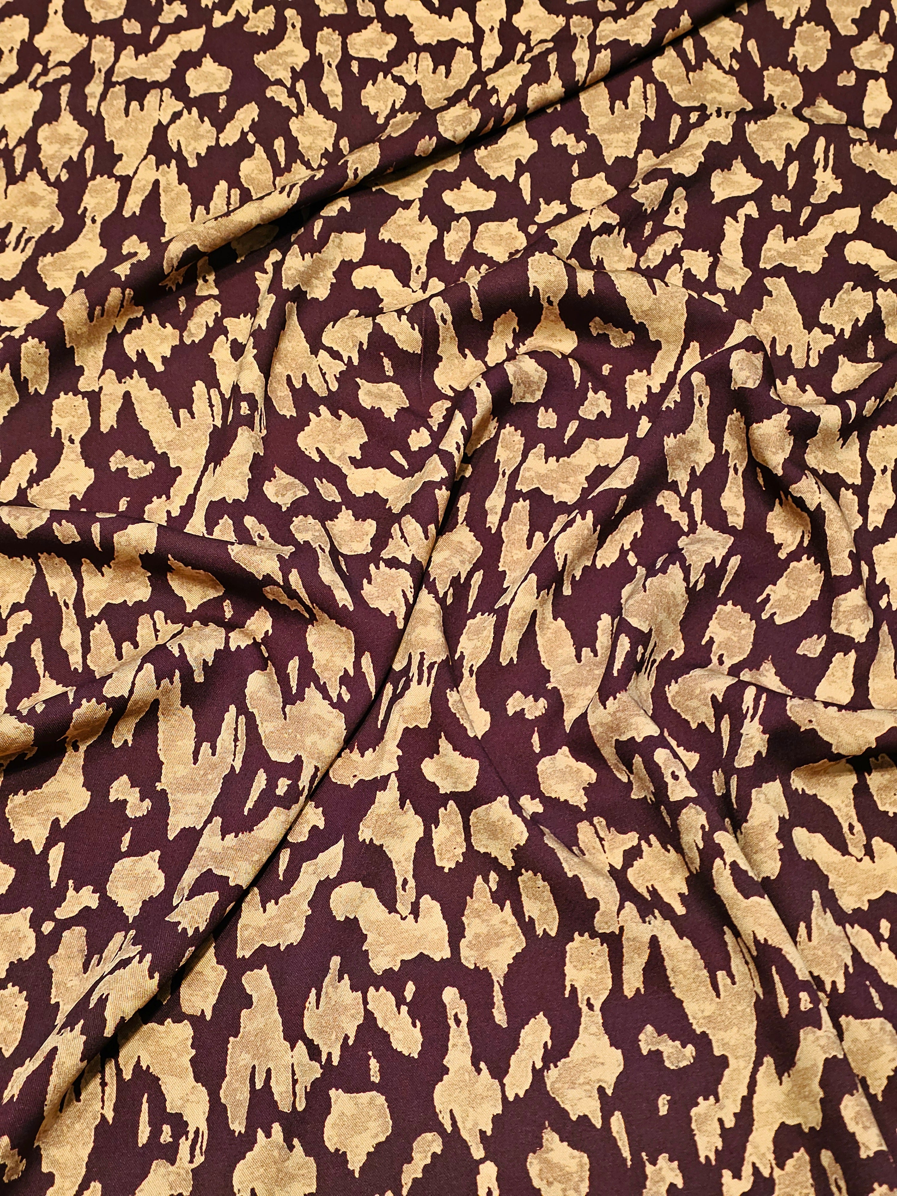 Belmondo Viscose with Scattered Pattern