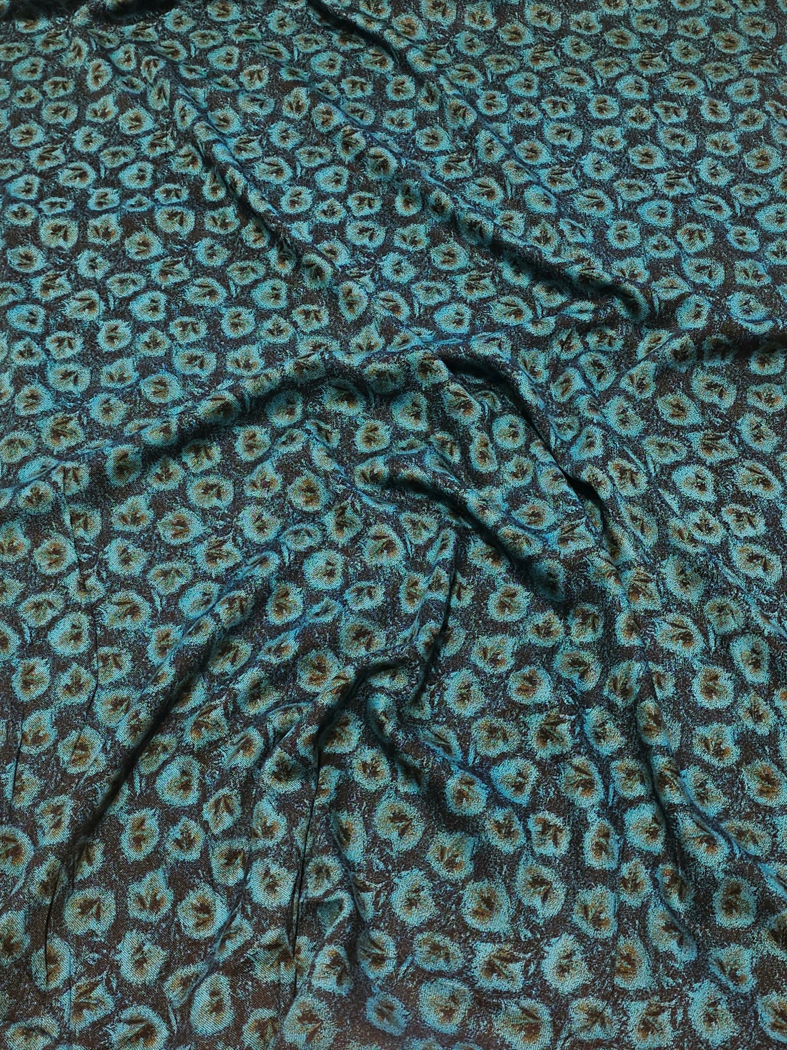 Belmondo Viscose with Mysterious Trace Pattern