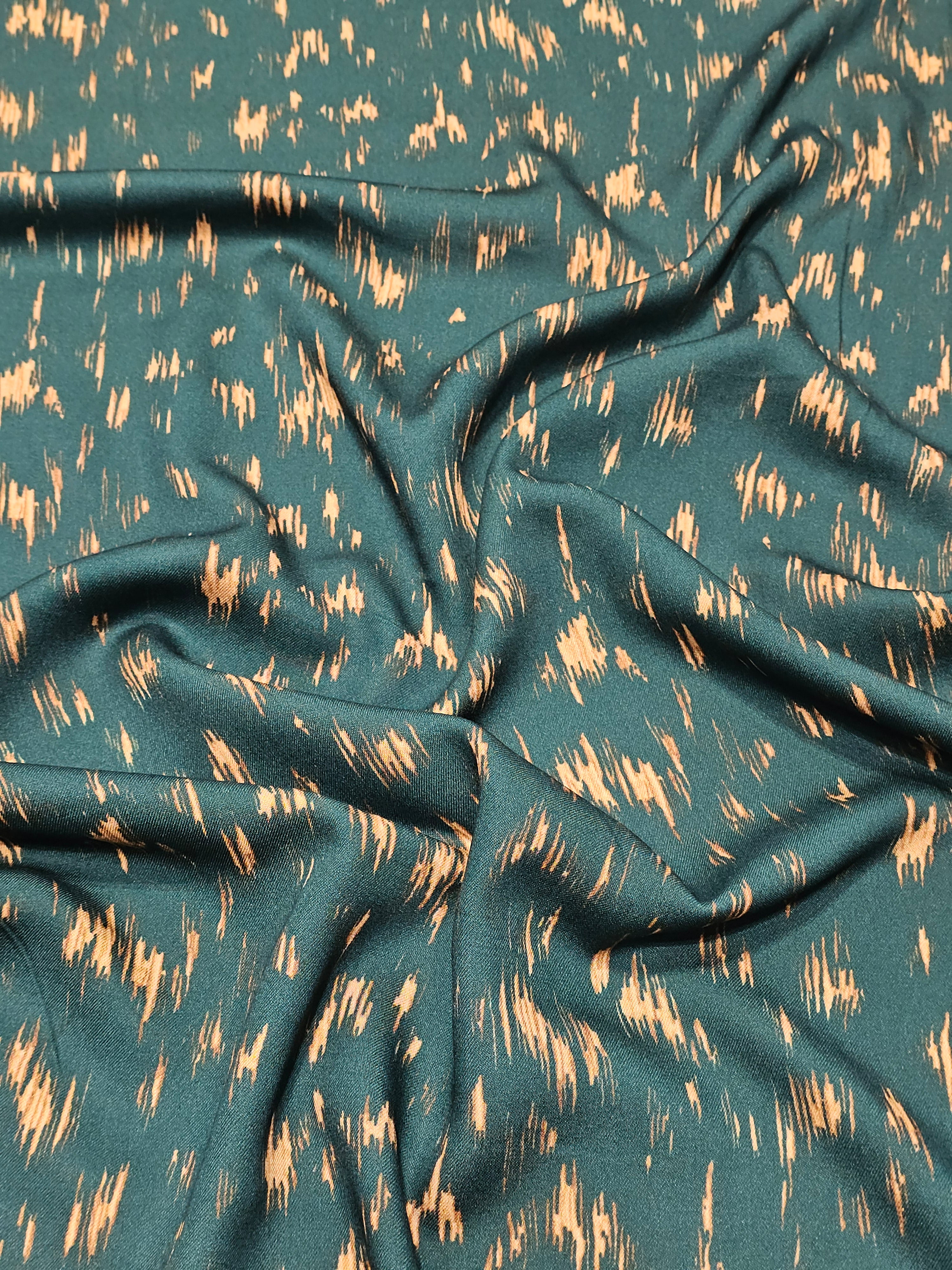 Belmondo Viscose with Gold Ripped Pattern