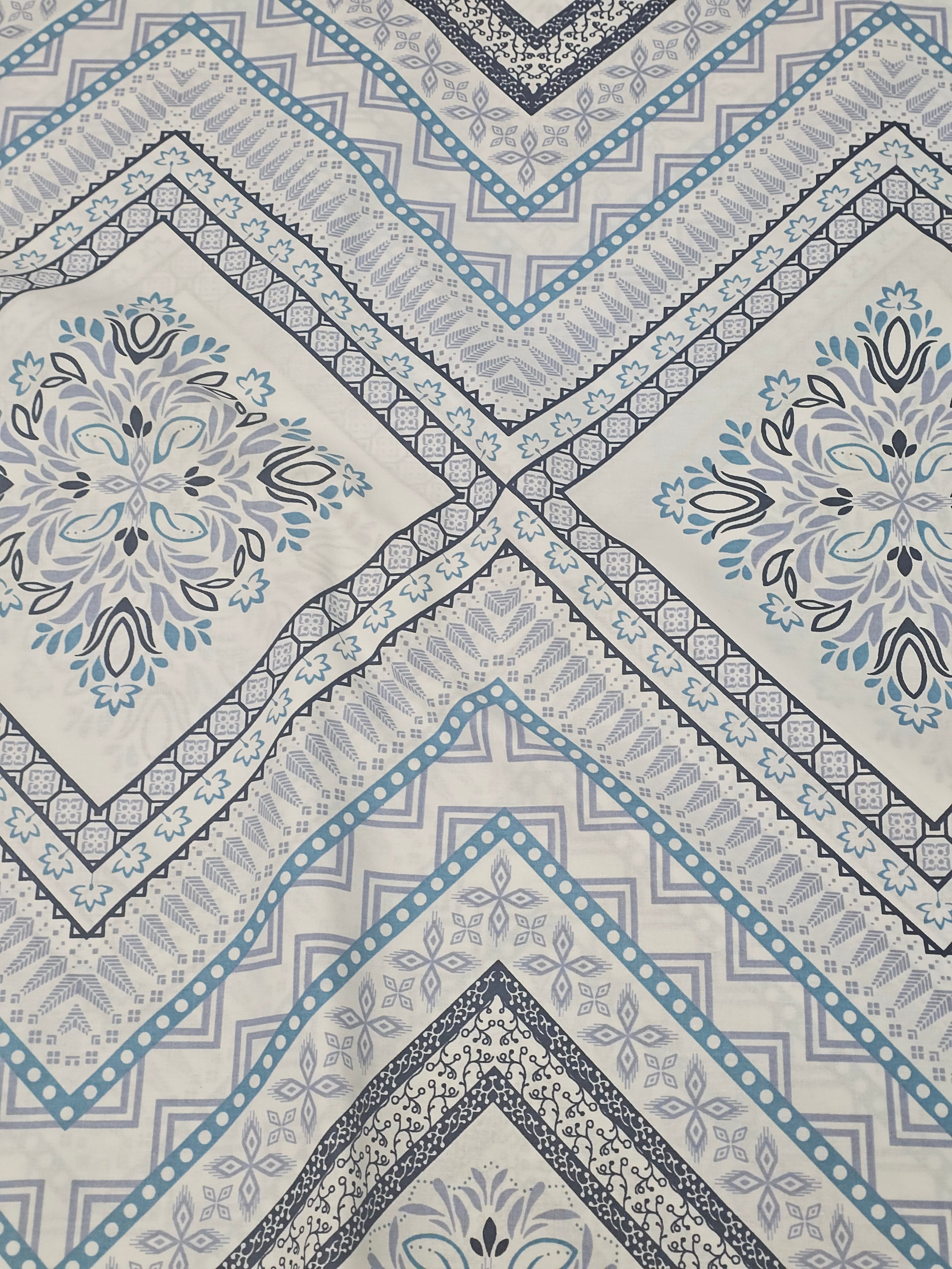 Ornamental Patterned Akfil