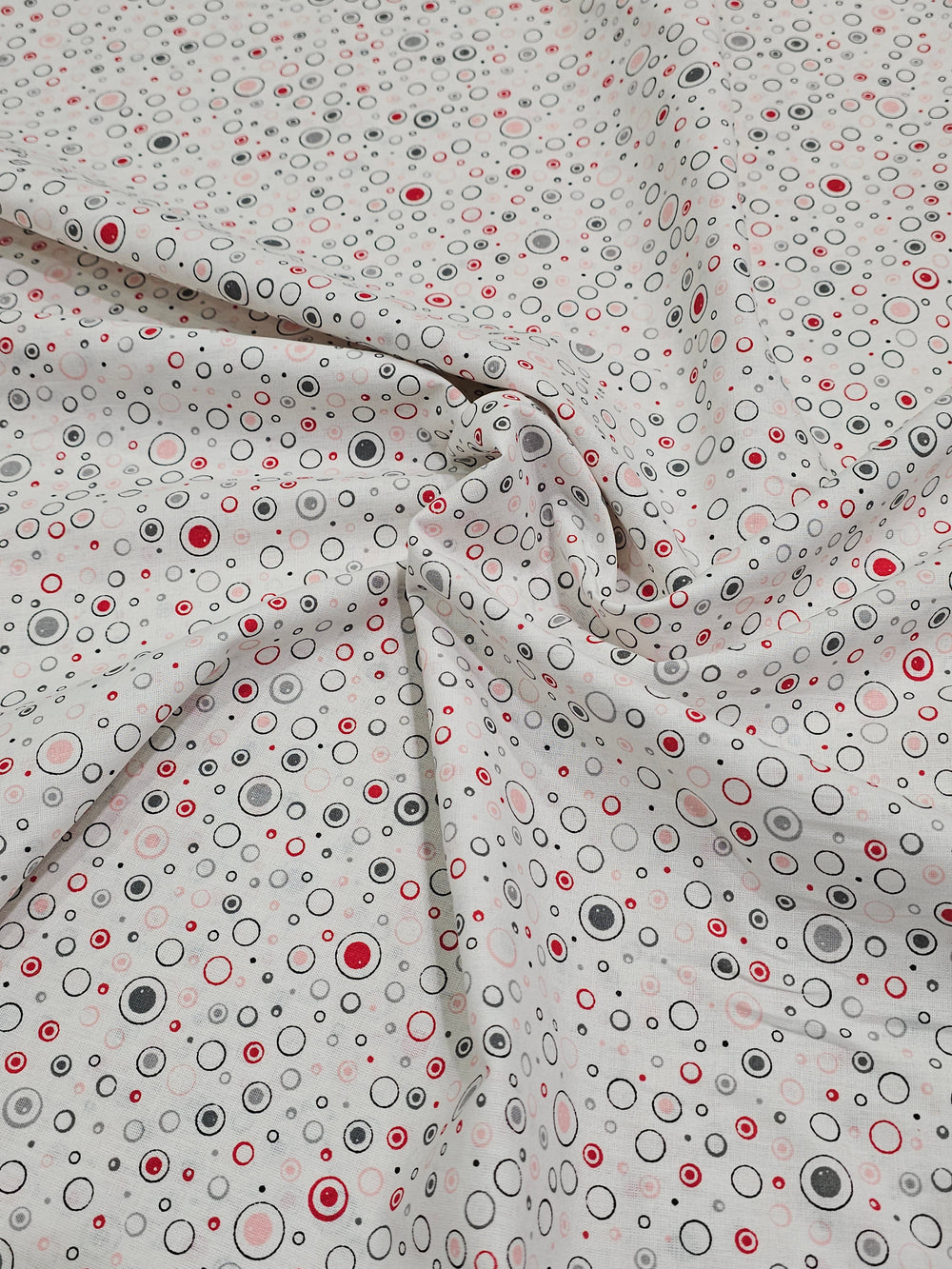 Poplin Kumaş – Geometrik Desenli, Hafif, Pürüzsüz, Eteklik, Elbiselik | Çerçiler Kumaş