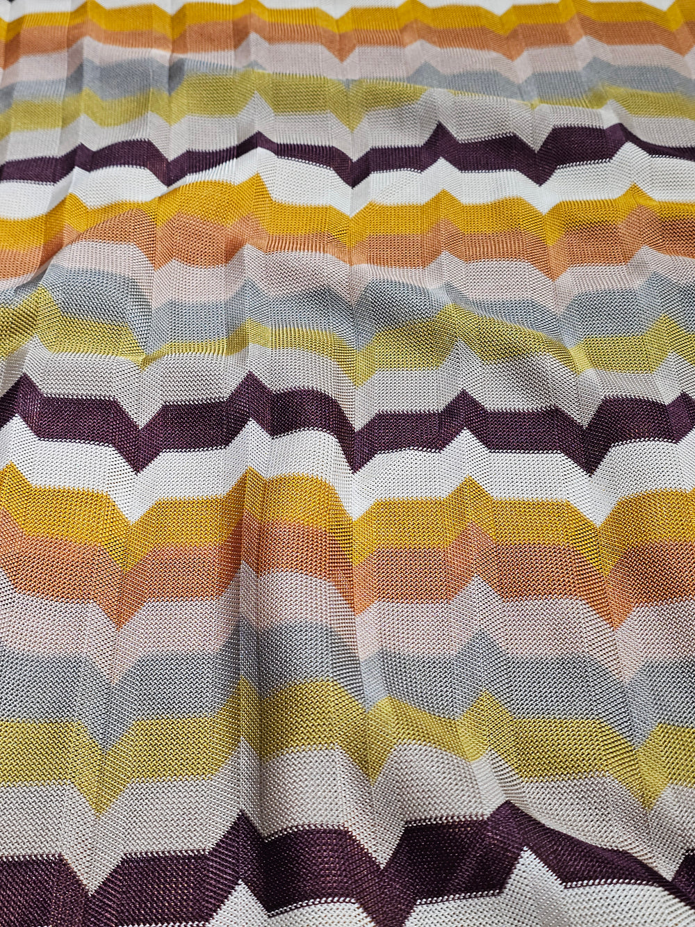 Missoni Kumaş – Geometrik Desenli, Renkli, Esnek, Bluzluk, Elbiselik | Çerçiler Kumaş