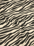 Zebra desenli ince dalgıç kumaş, esnek ve form tutucu yapıda