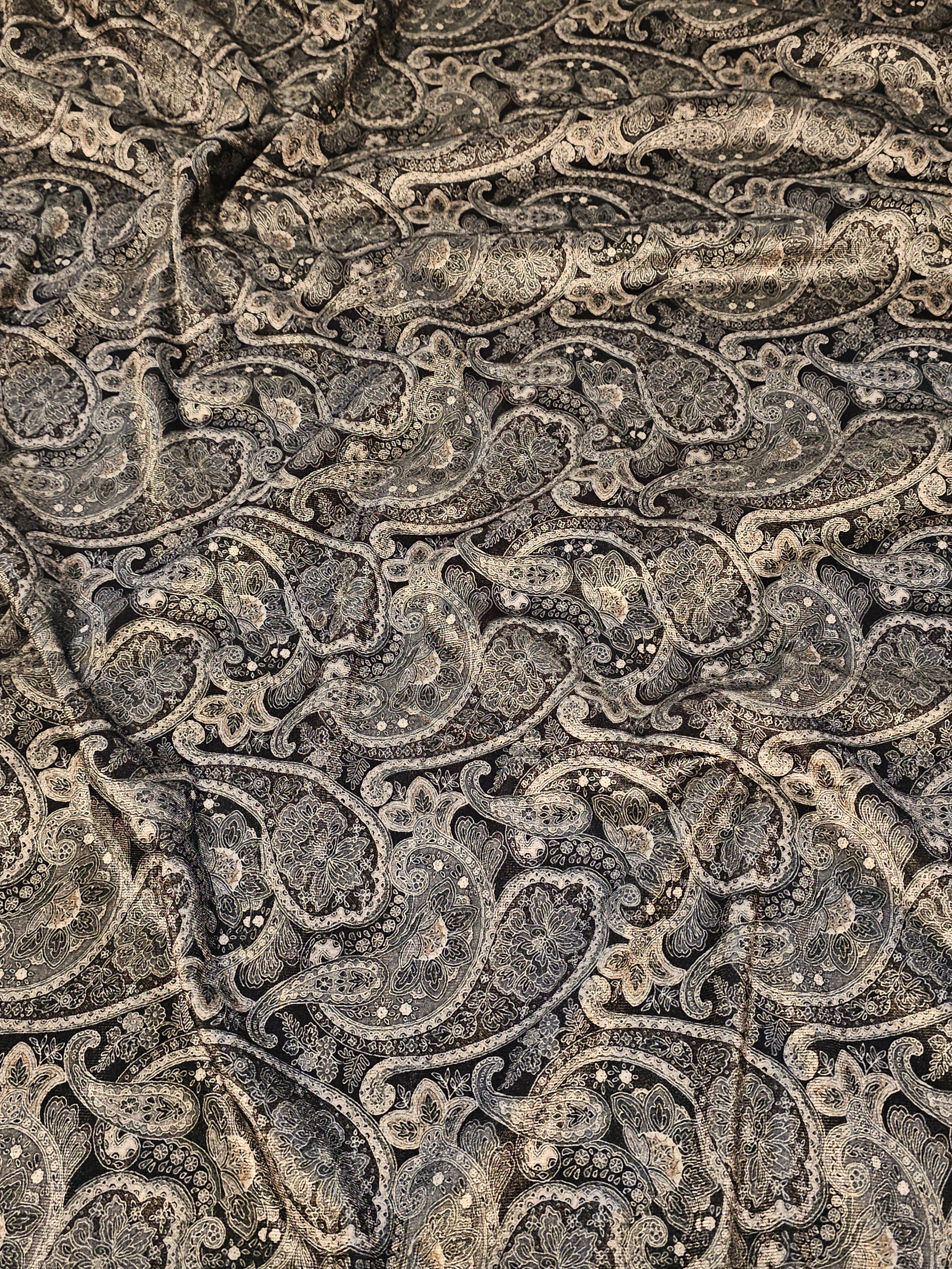Shawl Patterned Silk Velvet