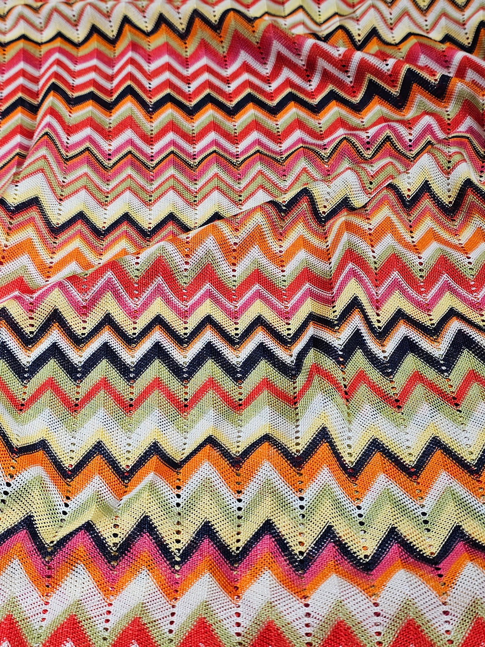 Missoni Kumaş – Geometrik Desenli, Renkli, Esnek, Bluzluk, Elbiselik | Çerçiler Kumaş
