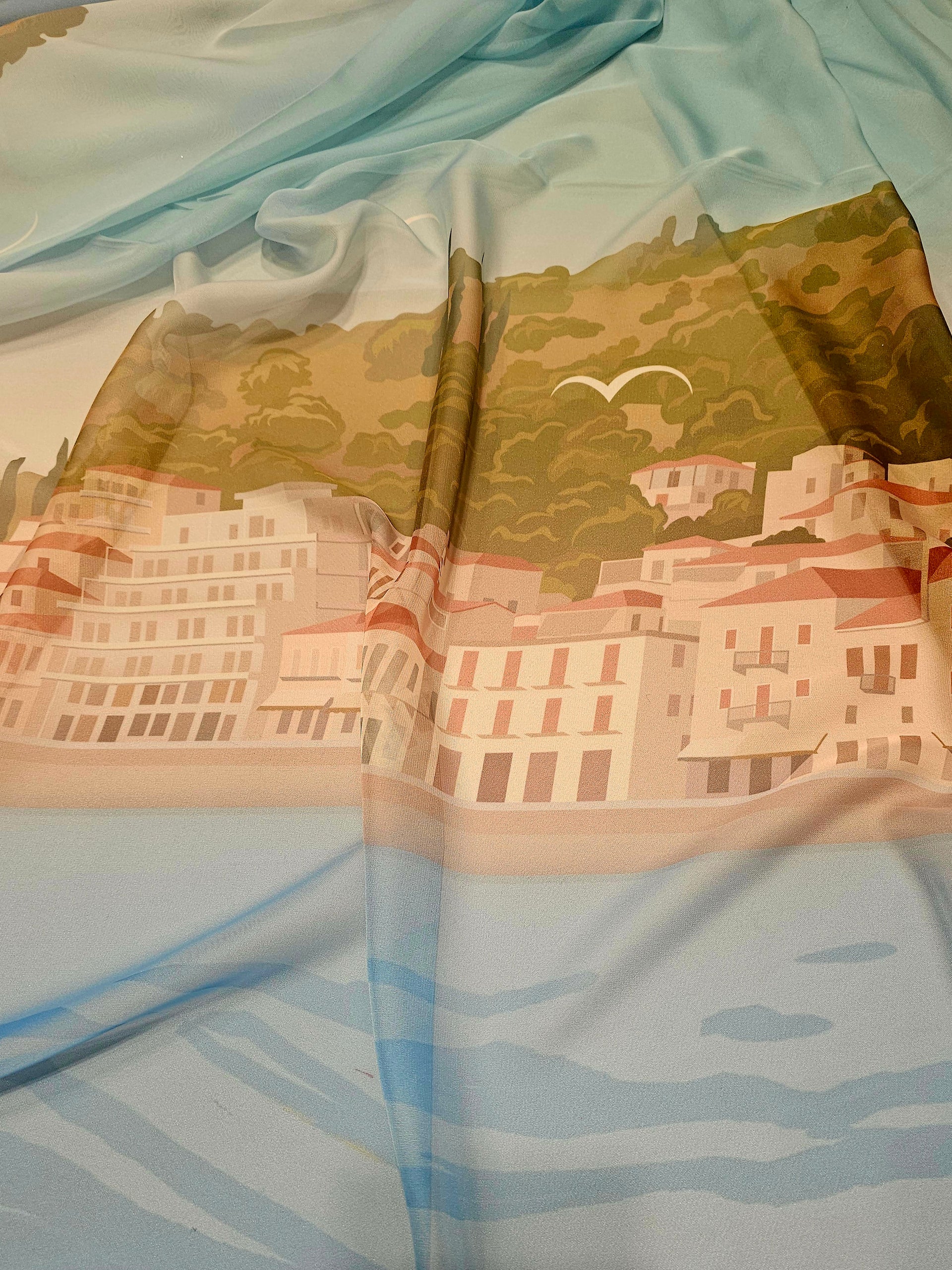 Şifon Kumaş – Şehir Desenli, İnce, Dökümlü, Pareo, Elbiselik | Çerçiler Kumaş
