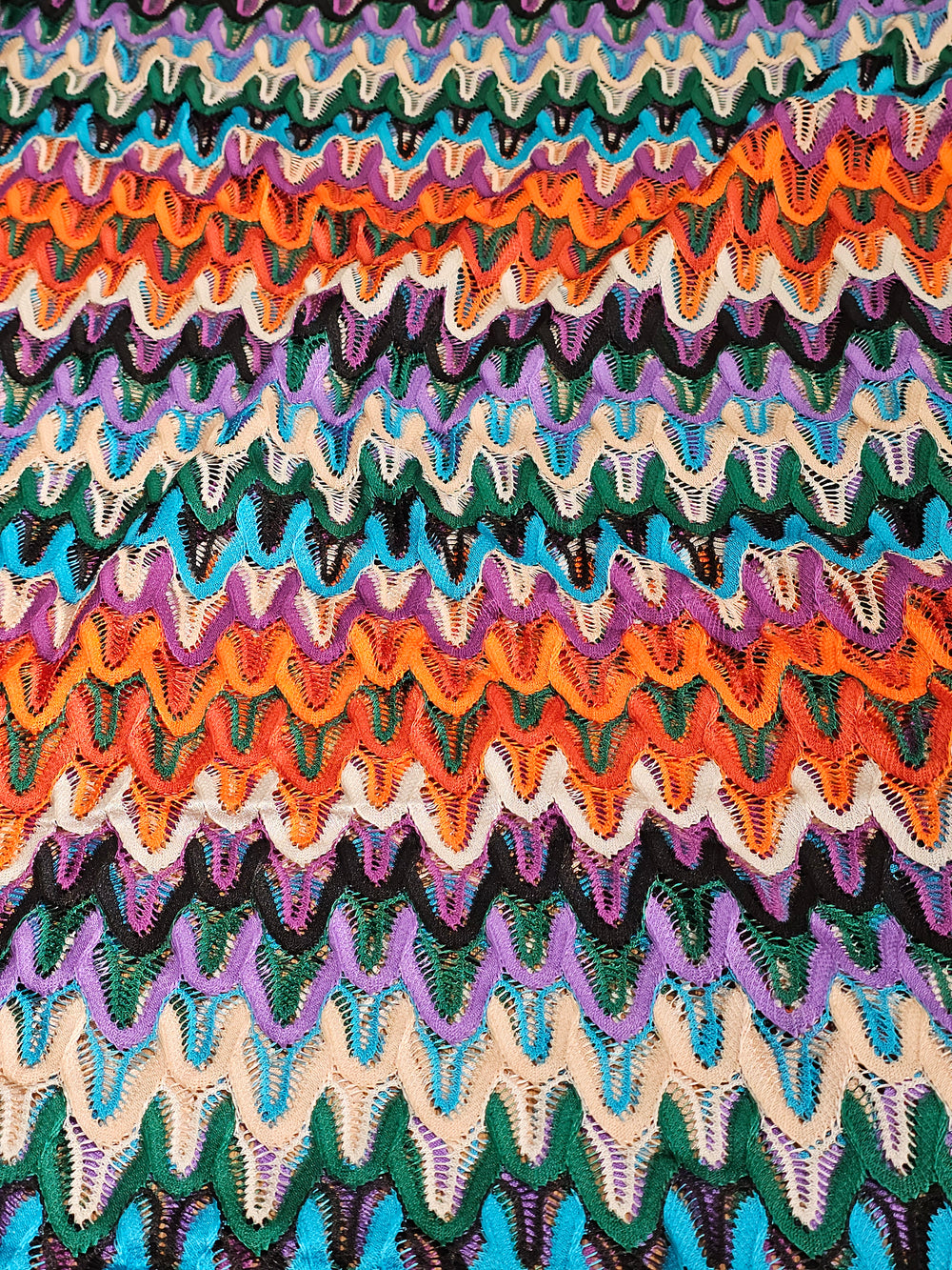 Missoni Kumaş – Geometrik Desenli, Renkli, Esnek, Bluzluk, Elbiselik | Çerçiler Kumaş