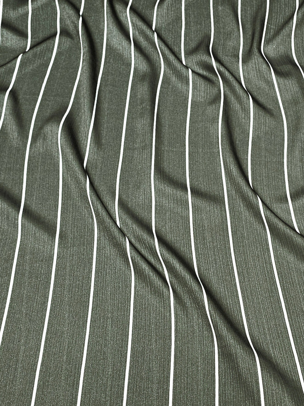 Saten Kumaş – Geometrik Desenli, Orta Dökümlü, Parlak, Elbiselik, Bluzluk | Çerçiler Kumaş